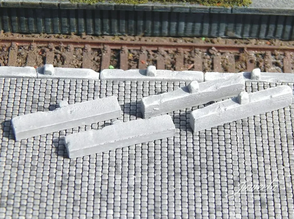 Juweela 21286 Bahnsteigkante Ladestraßenkante, 40 Stück, Spur TT, 1:120