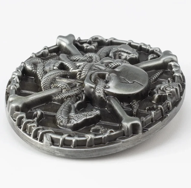 Gürtelschnalle Totenkopf mit Schlangen und Rosen-Akzent für Gürtel bis 4 cm Breite