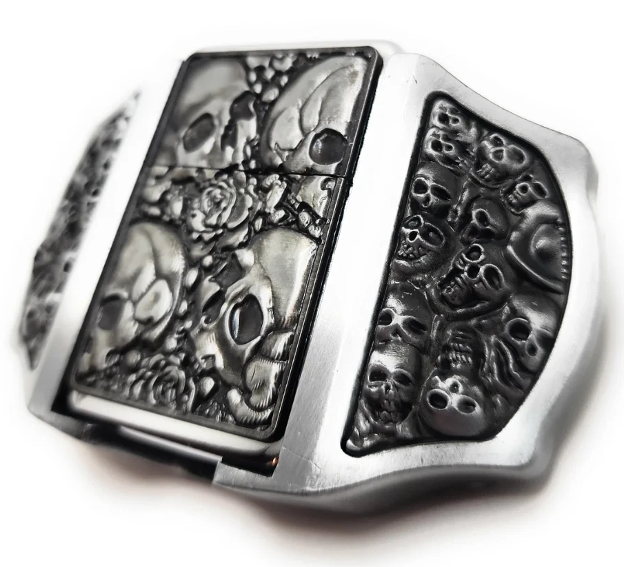 Gürtelschnalle Skulls & Roses mit Feuerzeug Set für Gürtel bis 4 cm Breite