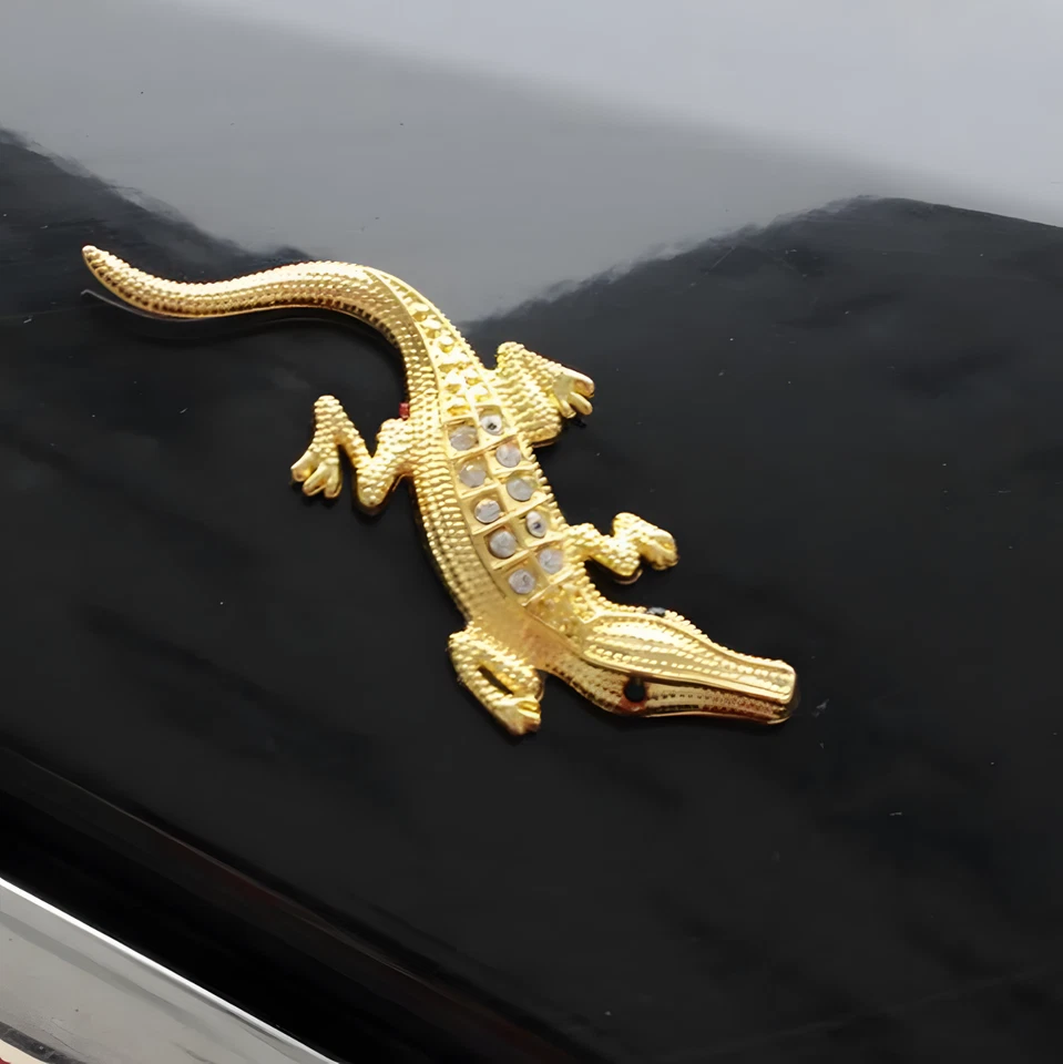 3D Metall Emblem „Krokodil Strass“ – Auto Aufkleber Logo Tuning